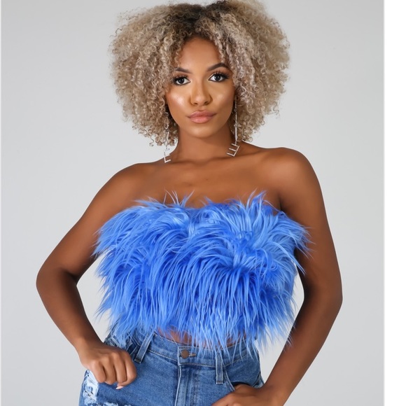 🥂Tʜᴇ Fᴜʀʀʏ Tᴜʙe Top - Picture 2 of 5